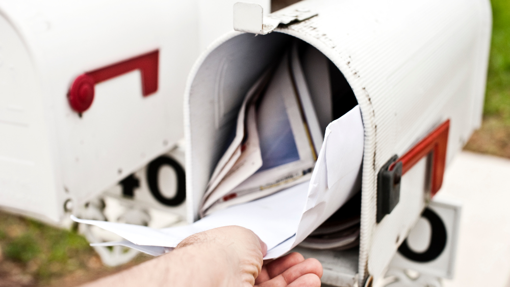 5 Reasons Why Your Real Estate Mailers Aren&#8217;t Gaining Traction
